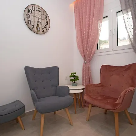 Apartment Anthi *