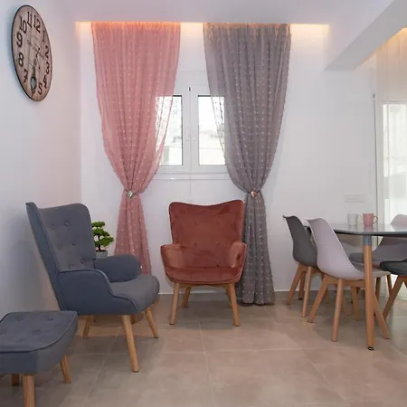 Anthi Apartment *